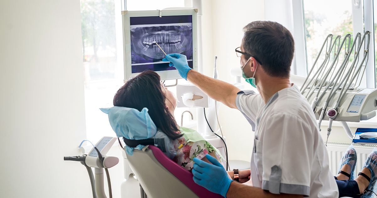 Zahnfehlstellungen auf einem Röntgenbild